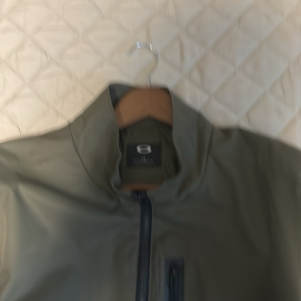 Oakley jacket - Picture 3 of 3